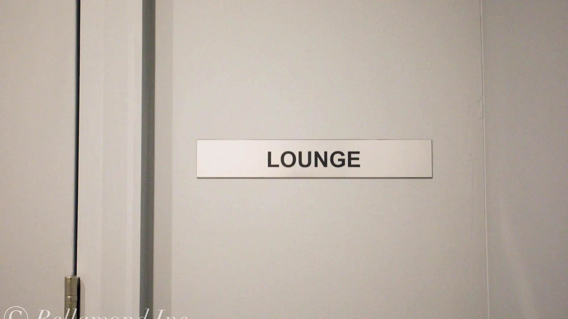 Altitude Suites Bellamond Yorkville - Holiday Bonus - Free Food And Free Parking Toronto Canada