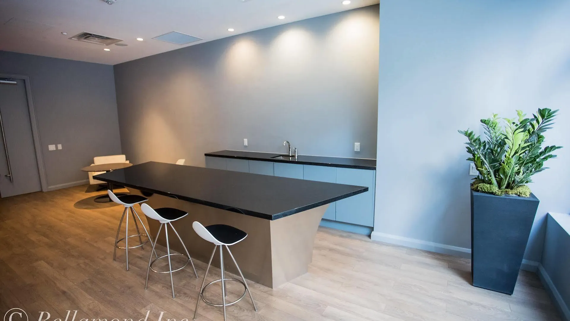 Bellamond Yorkville Apartment Toronto Canada